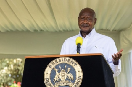 Xe buýt Uganda đâm xe tải rồi bốc cháy; ít nhất 46 người chết; nhiều người bị thương