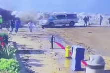 Sóng lớn ập vào bãi biển Ventura, California, ít nhất 8 người bị thương [VIDEO]