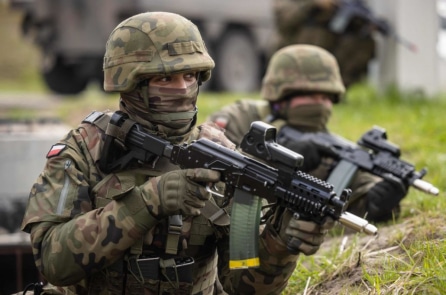 Các nước NATO không ủng hộ tuyên bố của Tổng thống Pháp Macron về điều quân tới Ukraine