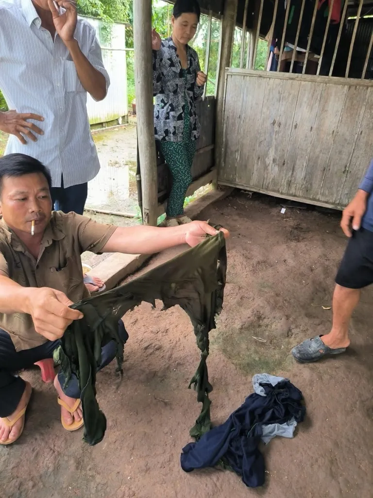 ghe luoi ghe phat no ba ngu dan o ca mau soc bong kho tien lieu 0