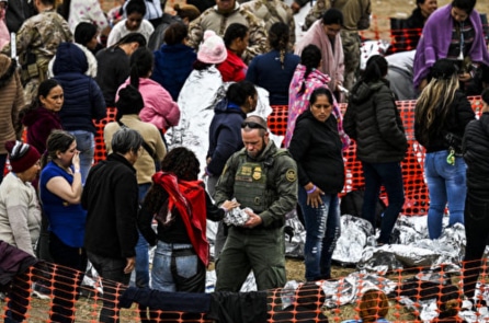 Số người nhập cư trái phép ở Mỹ năm 2023 đạt 14 triệu, lập kỷ lục mới