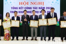 Chơi golf trong giờ hành chính, Giám đốc Sở bị Tỉnh ủy cho thôi chức