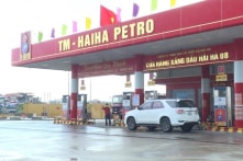 Hải Hà Petro và Xuyên Việt Oil bị dừng thông quan xăng dầu