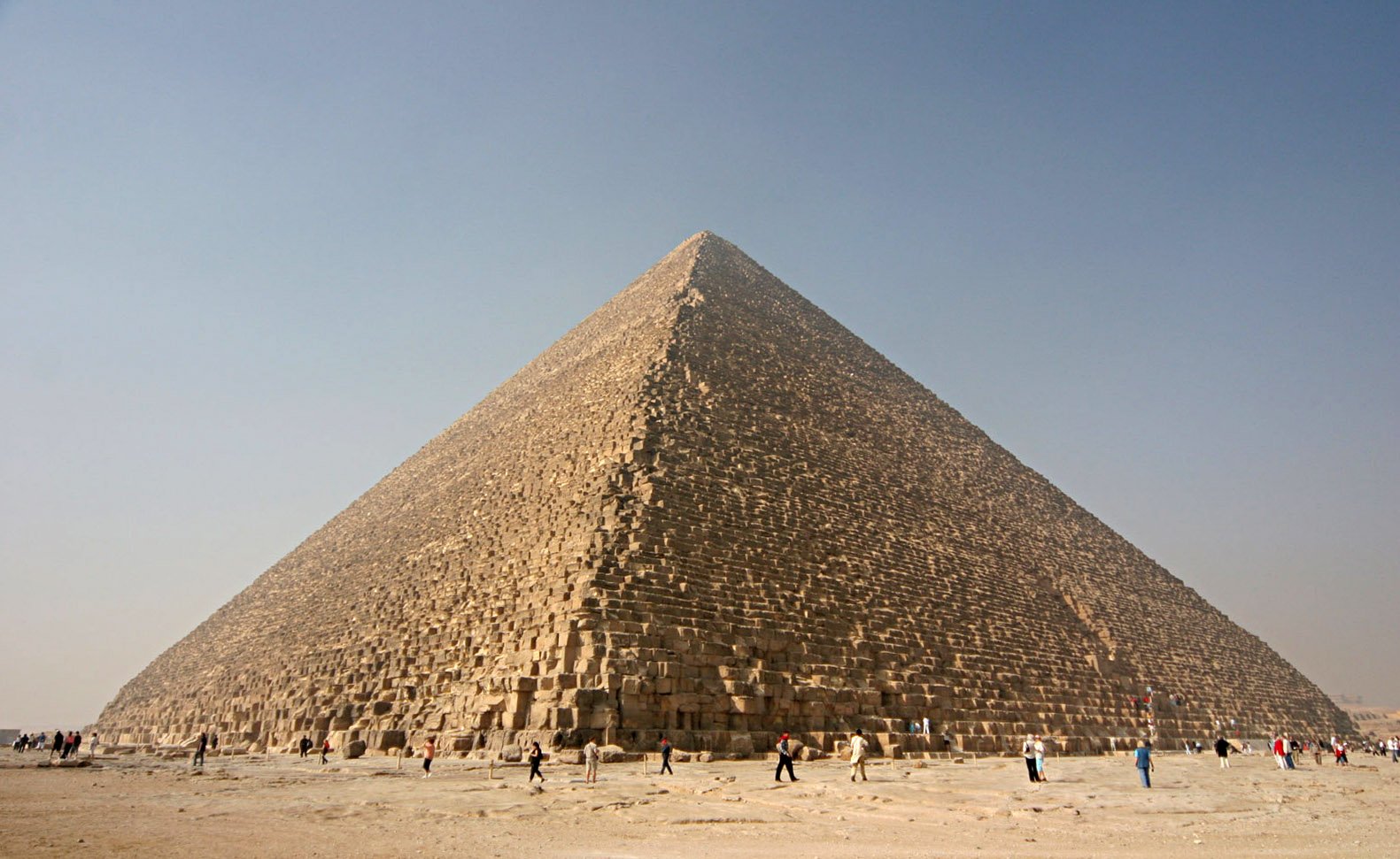 Đại Kim tự tháp Giza. (ảnh: Wikipedia)