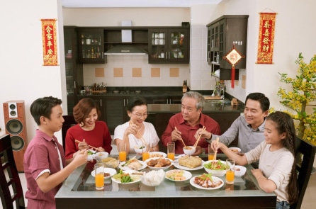 Áp dụng nguyên tắc “ăn không quá no” để đón một năm mới khỏe mạnh