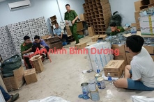 Làm giả hàng ngàn hộp sữa bột thương hiệu lớn, chủ mưu thu 3 tỷ trong 2 tháng