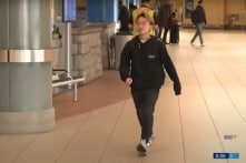 Sinh viên Canada tiết kiệm tiền thuê nhà bằng cách đi… máy bay đến trường