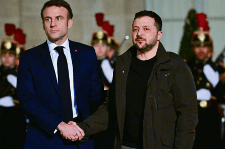 Chính phủ Pháp sụp đổ làm dấy lên câu hỏi về việc tiếp tục hỗ trợ Ukraine