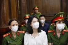Ngọc Trinh lãnh án 1 năm tù treo, được trả tự do tại tòa