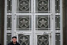 Bộ Ngoại giao Nga cảnh cáo công dân về di trú nước ngoài