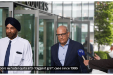 Cựu Bộ trưởng Giao thông Singapore đối mặt 8 cáo buộc mới trong vụ án hối lộ