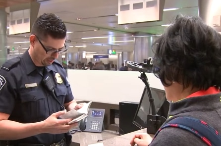 Nghị sĩ Mỹ đề xuất dự luật cấm cấp visa cho học sinh Trung Quốc và Iran