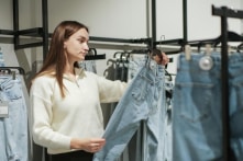 Chuyên gia bật mí bí quyết chọn quần jean bền đẹp ‘hàng thập kỷ’