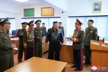 Ông Kim Jong Un của Triều Tiên thúc giục cải thiện năng lực quân sự cho chiến tranh