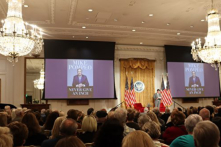 Ông Pompeo gửi hồi ký tới Đại sứ quán Trung Quốc, để “chuyển cho ông Tập”