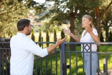 Chuyên gia đưa ra lời khuyên giúp bạn thoát khỏi cuộc cãi vã mất kiểm soát