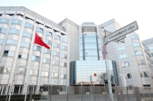 Trợ lý thành viên Đức tại EP bị bắt, nghi làm gián điệp cho Trung Quốc