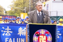 ‘Elite’ Mỹ kêu gọi chống lại cuộc đàn áp Pháp Luân Công