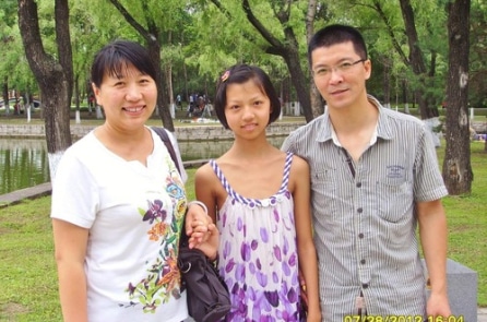 “Cơn ác mộng lại đến” – Công dân Mỹ nói về việc cha bị bắt cóc phi pháp tại TQ