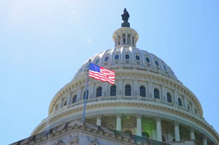 Quốc hội Hoa Kỳ thông qua dự luật chi tiêu tạm thời để tránh đóng cửa chính phủ