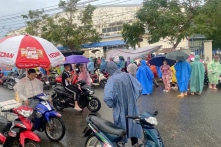 Mỗi ngày hơn 4.000 người rút bảo hiểm xã hội một lần