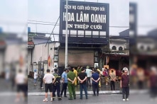 Cửa hàng hoa, dịch vụ cưới hỏi cháy trong đêm, bé 12 tuổi tử vong