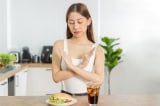 Nếu bạn bỏ một bữa ăn, nên bỏ bữa sáng hay bữa tối