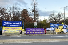 Ông Lý Cường thăm Úc: Người tu Pháp Luân Công giăng biểu ngữ phản đối cuộc bức hại