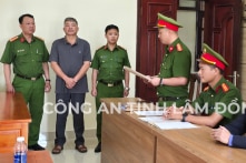 Chủ tịch xã “ngó lơ” cho khai thác cát lậu