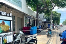Nam thanh niên truy đuổi cô gái bị đâm gục tại chỗ