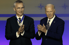 TT Biden trao tặng Huân chương Tự do Tổng thống cho Tổng thư ký NATO Jens Stoltenberg