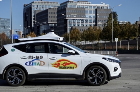 20 thành phố ở Trung Quốc triển khai dịch vụ “taxi không người lái”