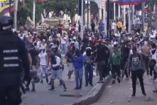 Venezuela: Biểu tình phản đối Maduro lan rộng, đảng đối lập nói có bằng chứng thắng cử