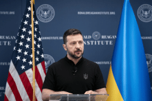 Tổng thống Zelenskiy phát biểu tại Washington: Đừng đợi đến tháng 11 mới hỗ trợ Ukraine