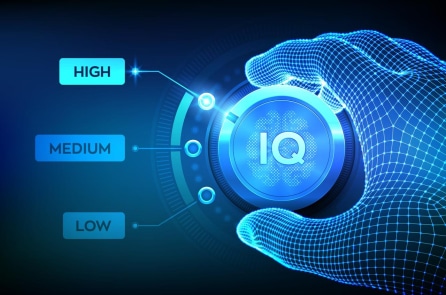 Cậu bé 12 tuổi có chỉ số IQ cao hơn Hawking và Einstein