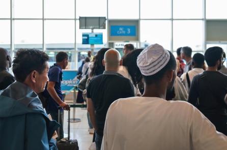 Phi công tiết lộ: Hành khách thường mắc lỗi này khi lên máy bay