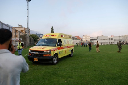 Israel nói rocket của Hezbollah giết chết 12 người trong sân bóng đá