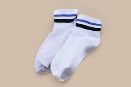 Nguyên liệu này có thể làm trắng tất bẩn hiệu quả mà không cần giấm hay baking soda