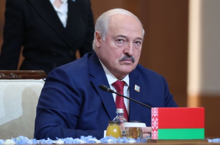 Belarus phóng thích 123 tù nhân sau chuyến thăm của đặc phái viên Trump