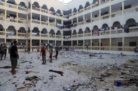 Israel không kích vào trường học tại Gaza khiến gần 100 người thiệt mạng; quốc tế lên án