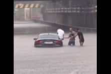 Mưa lớn kỷ lục gây tình trạng ngập lụt nghiêm trọng ở Áo