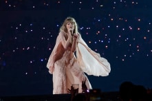 Ca sĩ Taylor Swift mất 2 triệu khán thính giả trên Spotify sau khi tán thành bà Harris