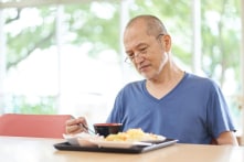 Tại sao chúng ta lại ít cảm thấy đói hơn khi thời tiết nóng bức?