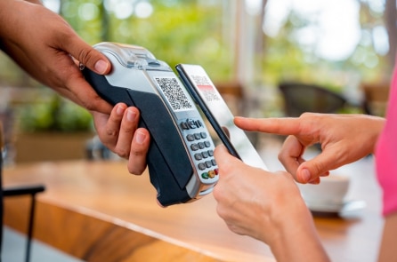 Từ 1/7, hóa đơn 5 triệu đồng trở lên cần thanh toán không dùng tiền mặt