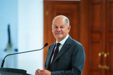 Thủ tướng Đức Scholz cảnh báo không nên chơi “trò chơi roulette Nga” về vấn đề Ukraine