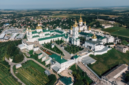 Truyền thông Ukraine cập nhật tình hình Zelensky can thiệp tôn giáo