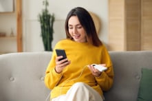 7 thói quen xấu này đang ngấm ngầm rút ngắn tuổi thọ của điện thoại