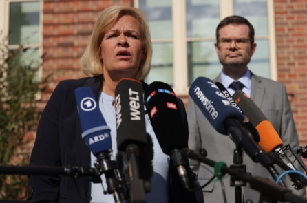 Đức thắt chặt kiểm soát nhập cư trên toàn biên giới