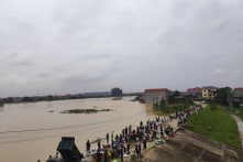 Bắc Ninh: Lũ sông Cầu vượt báo động 3, hơn 2.700 người dân phải di dời