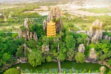 Bà Nguyễn Phương Hằng trở lại điều hành khu du lịch Đại Nam